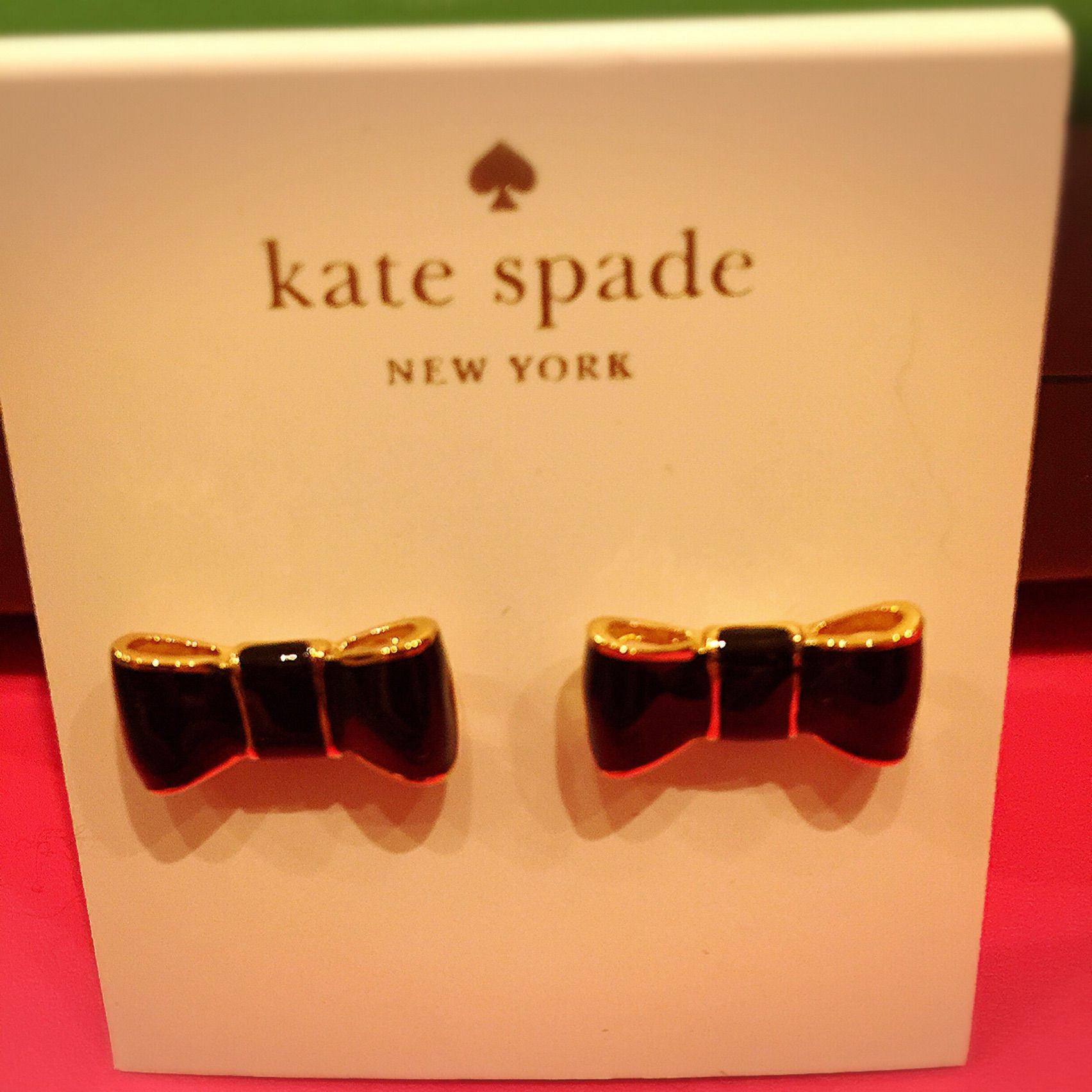 Kate Spadeリボンピアス おしゃれコーディネートなら福岡市中央区のhanohanomarket ハノハノマーケット Kate Spadeリボンピアス おしゃれコーディネートなら福岡市中央区のhanohanomarket ハノハノマーケット
