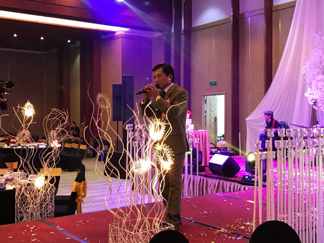 ダナンの結婚式は 歌って踊って ハノイでまったり生きてます Fwf ダナンの結婚式は 歌って踊って ハノイでまったり生きてます Fwf