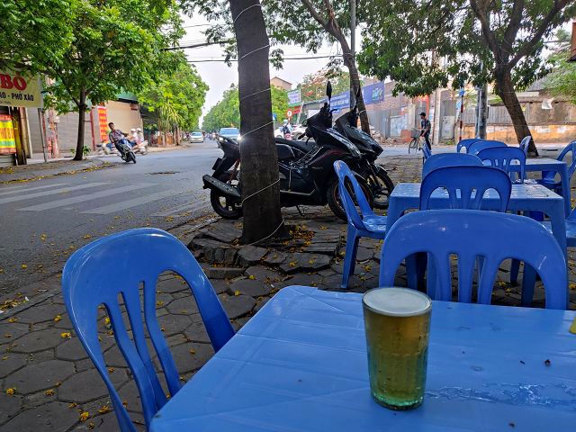 今年初めての 夜来香 トンキンカズラ 人懐っこい店主の店でビアホイを楽しむ ハノイでまったり生きてます Fwf