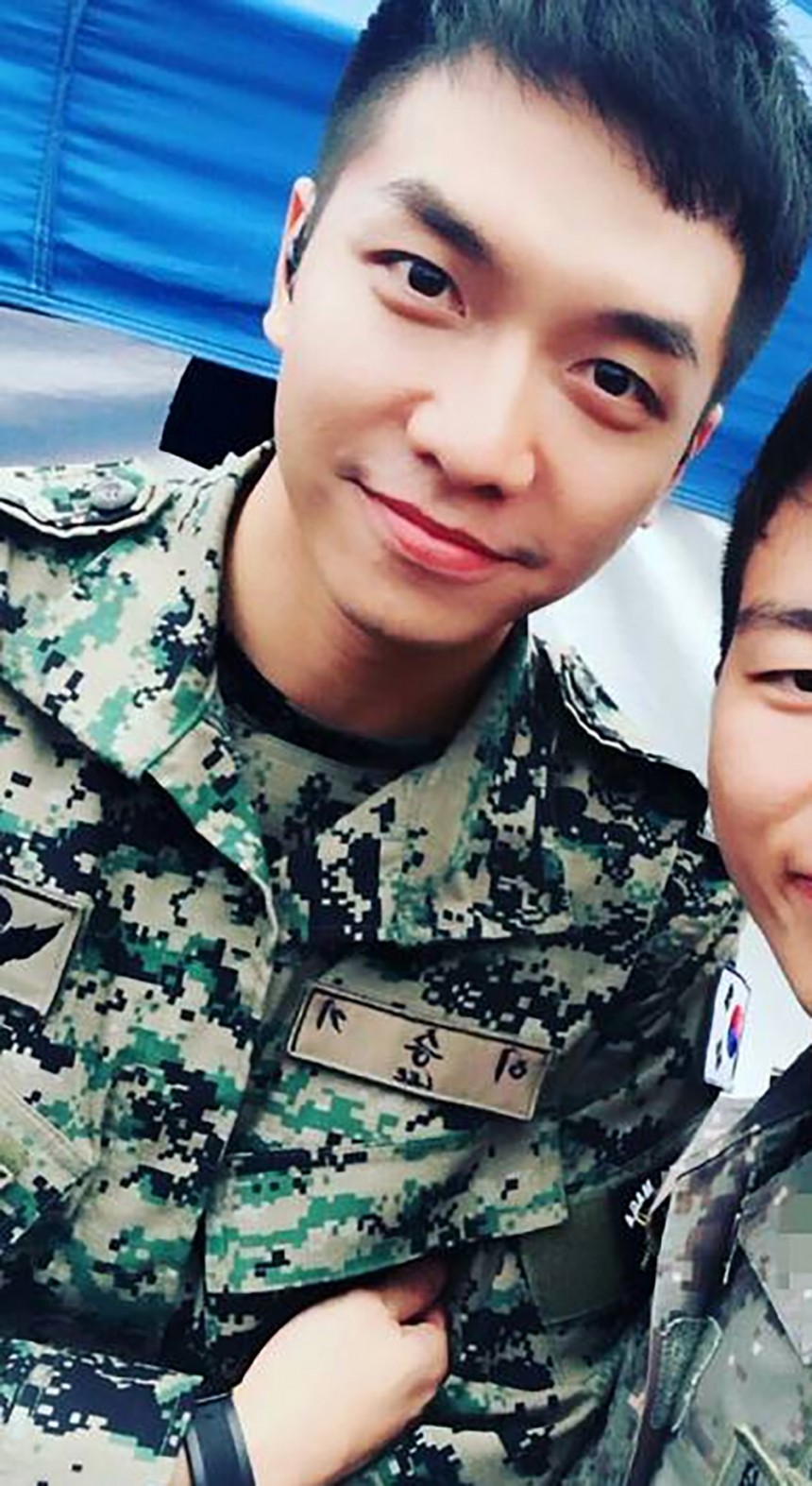 韓国スターのイ スンギくん イ スンギ 軍除隊を最も待たれる芸能人1位 記事 韓国スターのイ スンギくん イ スンギ 軍除隊を最も待たれる芸能人1位 記事