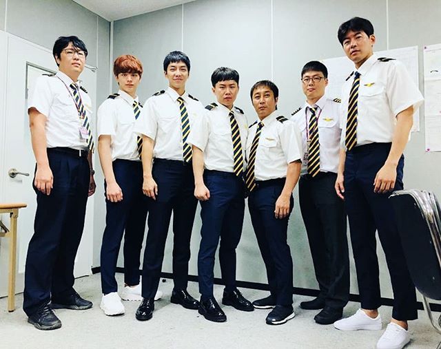 チプサブ Bts集合写真 韓国スターのイ スンギくん