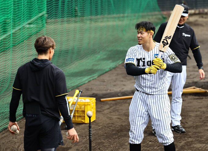 【阪神】糸井嘉男ＳＡが佐藤輝明に〝超人流指導〟「浜風関係なくいくんちゃいますか」