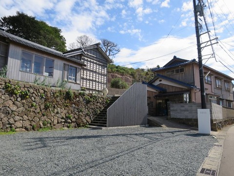 a-lull01