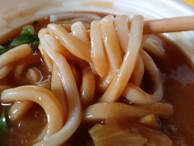 セブンイレブン お出汁のきいたカレーうどん ブログbｙフードジャーナリスト はんつ遠藤