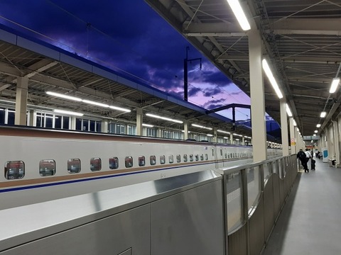 a-ue18