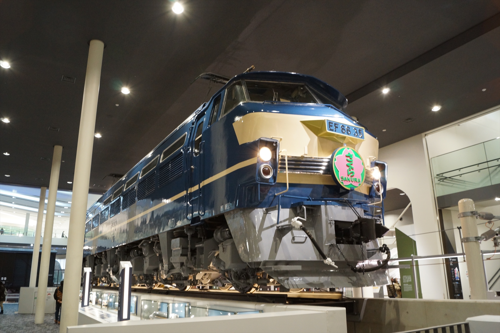 京都鉄道博物館の展示をみる（2017.12.22）ヘッドマークの掲出