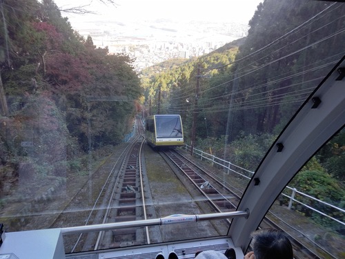 HORIZON_0001_BURST20191123104332831_COVER