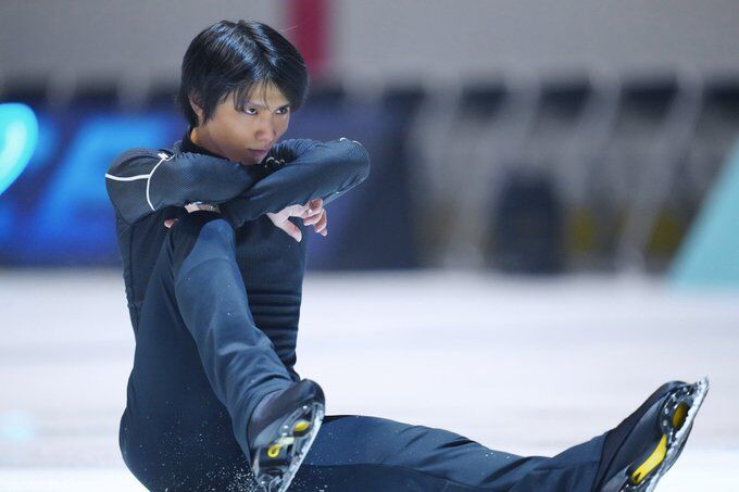 破壊力満点のグッズ紹介…見返り美人、ジップパーカーのサイズは 破壊力満点のグッズ紹介…見返り美人、ジップパーカーのサイズは