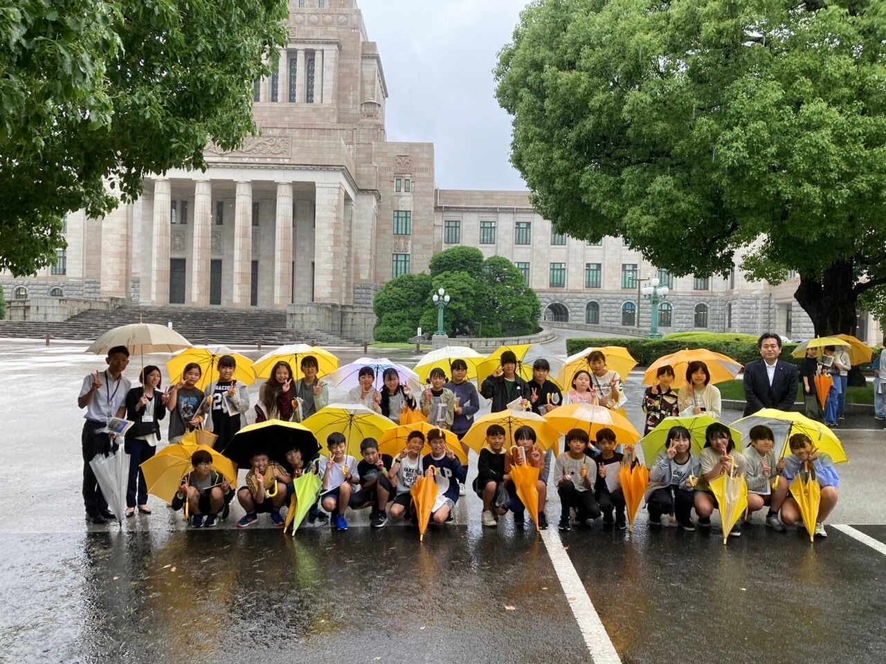 6年生・社会科見学（6/18） : 羽生岩瀬小 校長室から