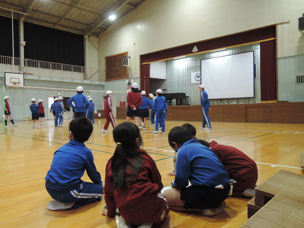 3年生・クラブ活動見学(2/19) : 羽生岩瀬小 校長室から