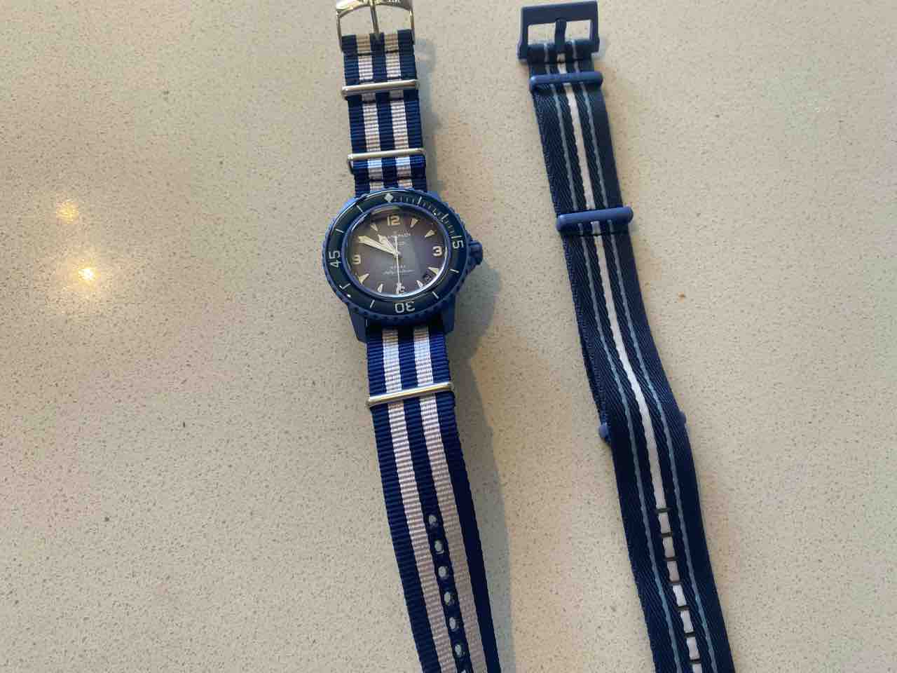 スウォッチブランパン アトランティックオーシャン　美品　交換用純正新品ベルト付き 今日はブランパンxスウォッチ アトランティックオーシャンに合う