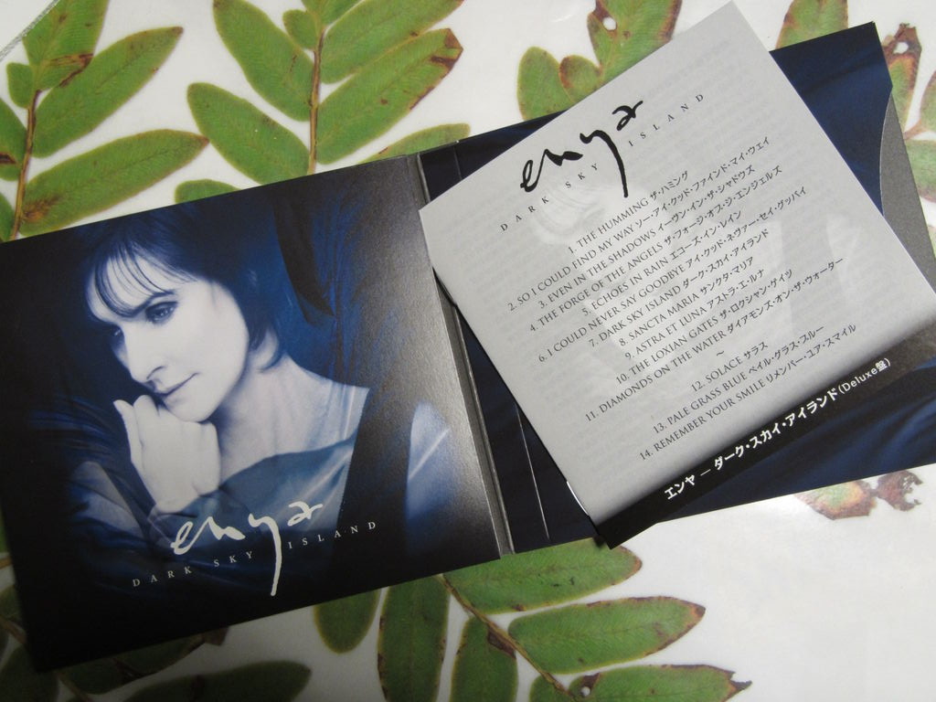 ダーク・スカイ・アイランド(Deluxe盤) 他 ダーク・スカイ・アイランド(Deluxe盤) 他 Amazon.co.jp: ダーク