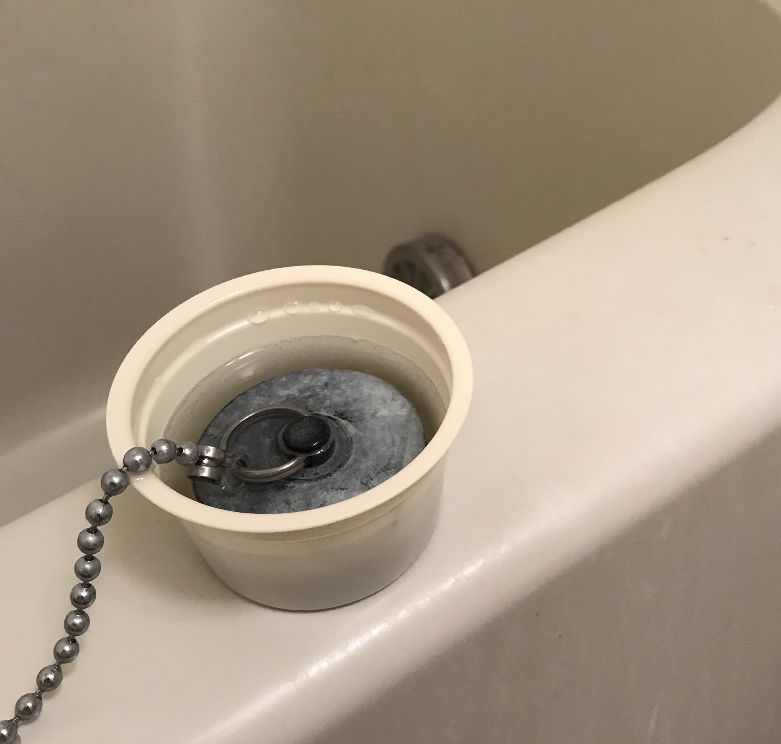 片付けられないおひとりさまの1ldk お風呂のゴム栓のお風呂