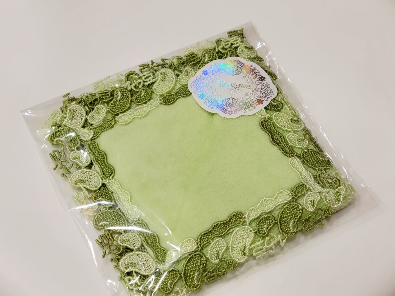 近沢レースのシーズンタオルハンカチ