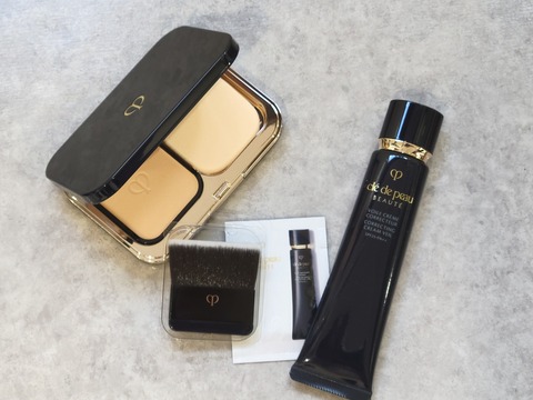 クレ・ド・ポー ボーテ パウダーファンデーション クレ・ド・ポー ボーテ」が“粉なのに潤う”パウダーファンデーションを