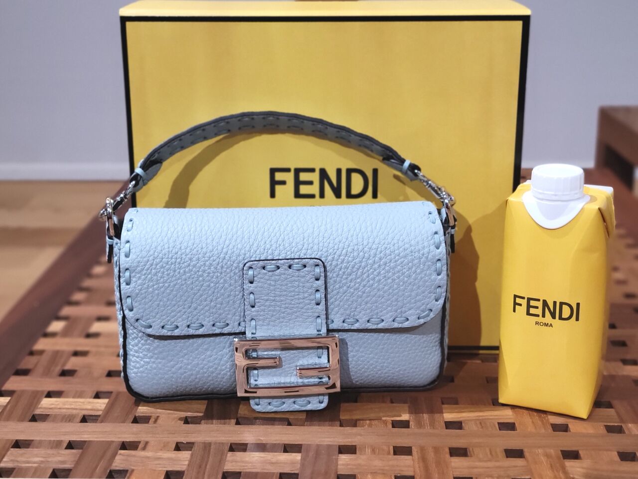ミニバゲット セレリア ひとめぼれの「FENDI」セレリアバゲットミニ♥️ : OL