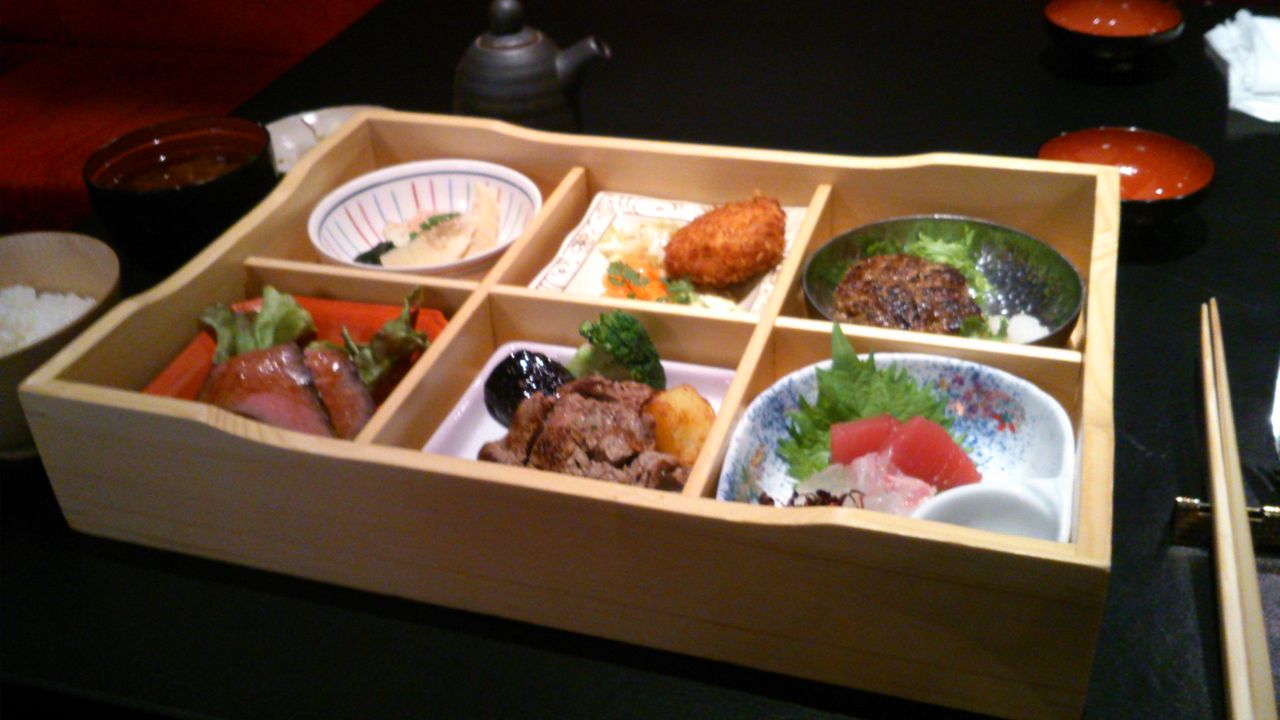 Beef Okuma の松花堂弁当 Ol Happyaa のブログ