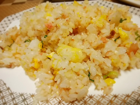 鮭とミョウガのチャーハン