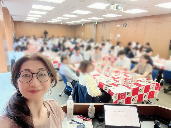 AF615C37-78CD-4D66-A55B-C47E8AF09DE0_1_105_c