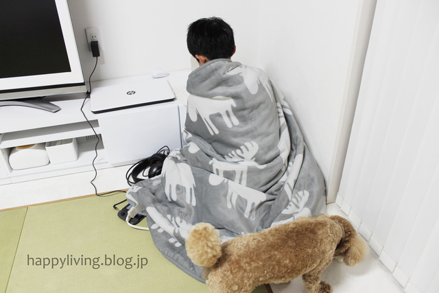 着る電気毛布 北欧 モノトーン かわいい オシャレ 防寒 (4)