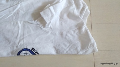 Tシャツ コンパクトに畳む (3)