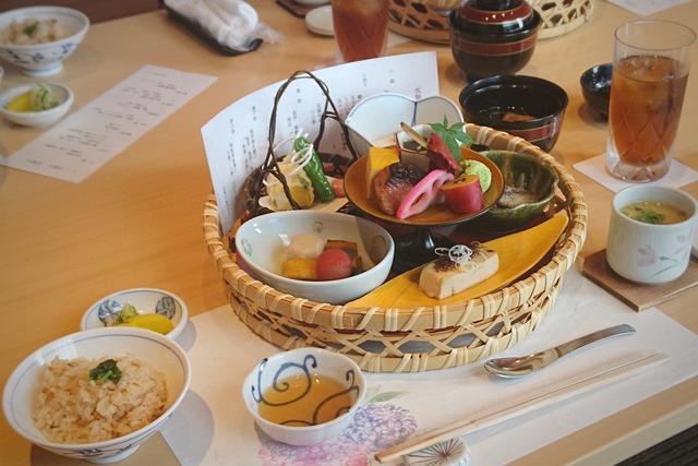 新宿 日本料理 ほり川 サザンタワー (1)