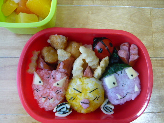 幼稚園のお弁当 ２５ 子鬼トリオ おじゃる丸より ロンパース日記