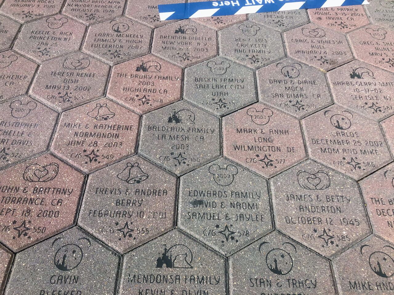 ２歳児を連れた コロナ後のカリフォルニアのディズニーランド ３泊４日の旅 １日目 ダウンタウン アメリカで生き抜く知恵袋