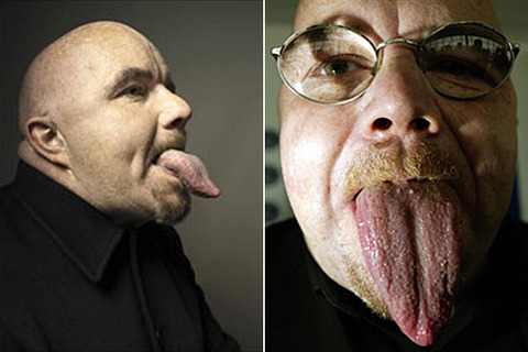 Worlds-Longest-Tongue-Stephen-Taylor