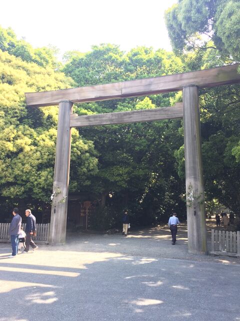 5E028772-AEB3-4A4B-90A3-485F66F78273