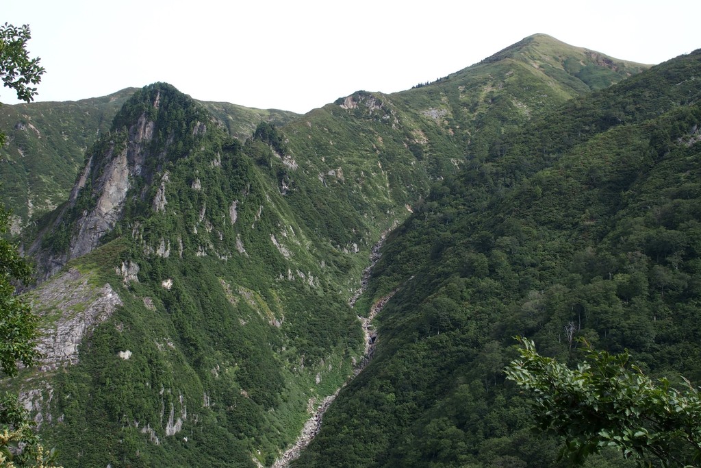 巻機山 井戸尾根ルート牛ヶ岳まで 圧巻の滝雲と雲海 晴れたら山へ行きましょう