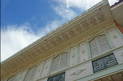 las casas filipinas de acuzar 43