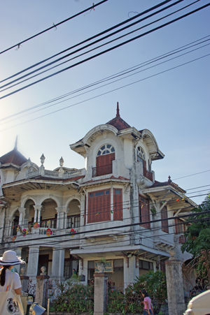 Governor Natalio Enriquez house