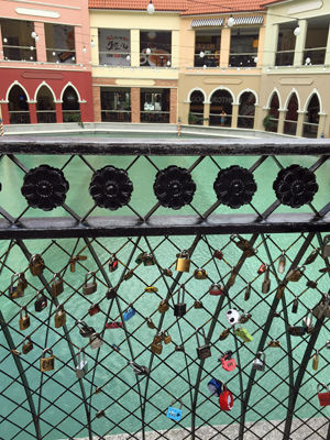 grand canal 18