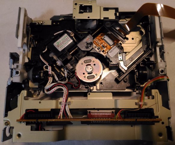 Nakamichi ナカミチCD-45z動作品 Nakamichi CD-45z ナカミチ CD45z アンプ内蔵 動作確認 1DIN