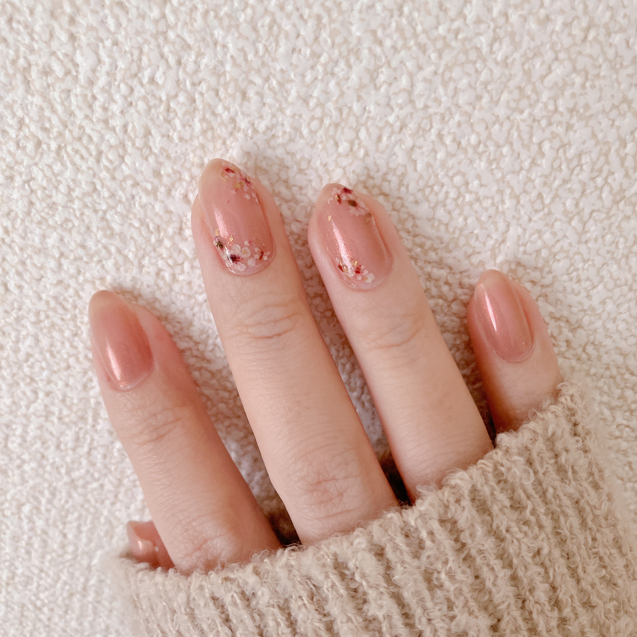 限定色レビュー】バラ色ラメ入り！うるわしローズのネイル