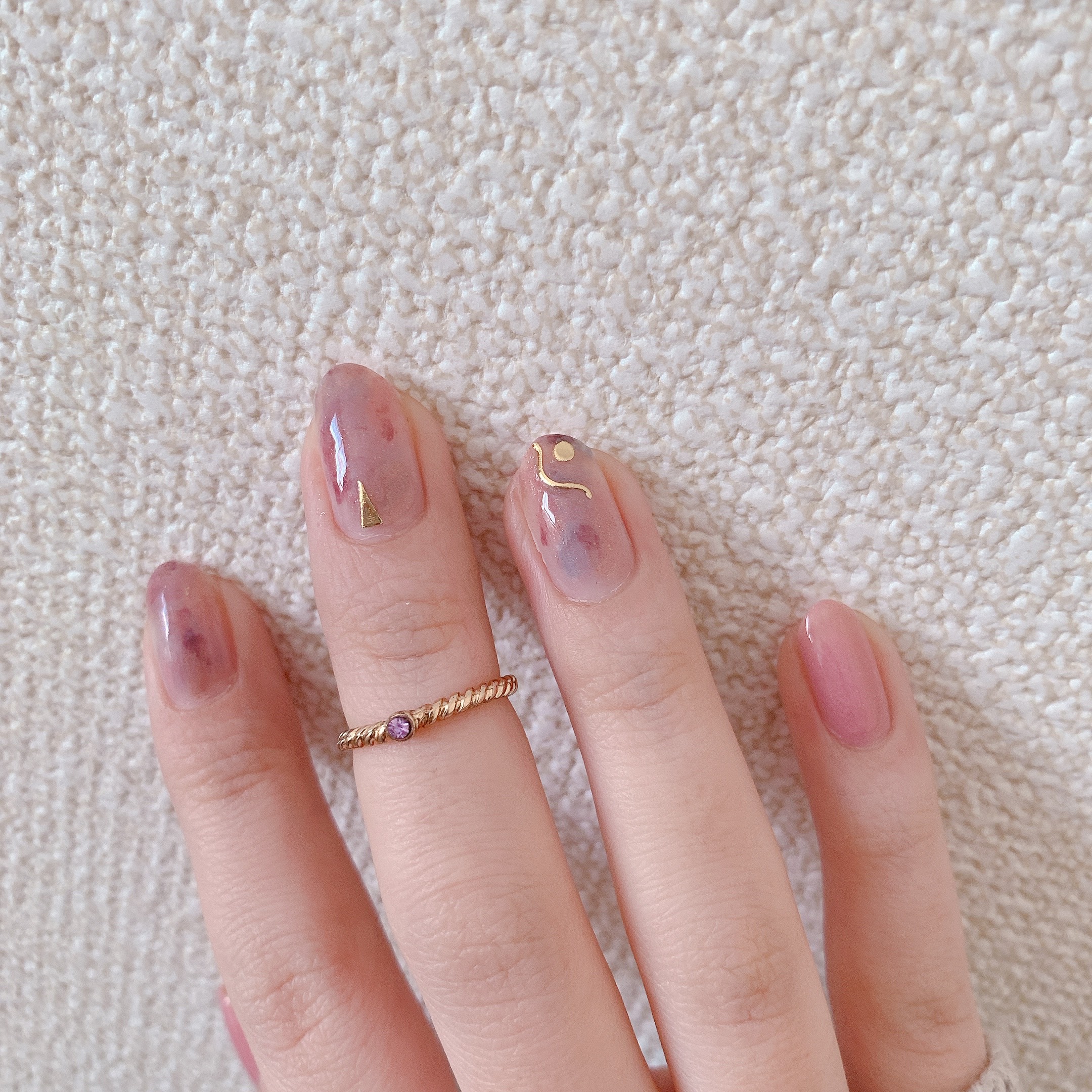 How To パープルをアクセントに くすみニュアンスネイル Akiのセルフネイルblog Powered By ライブドアブログ