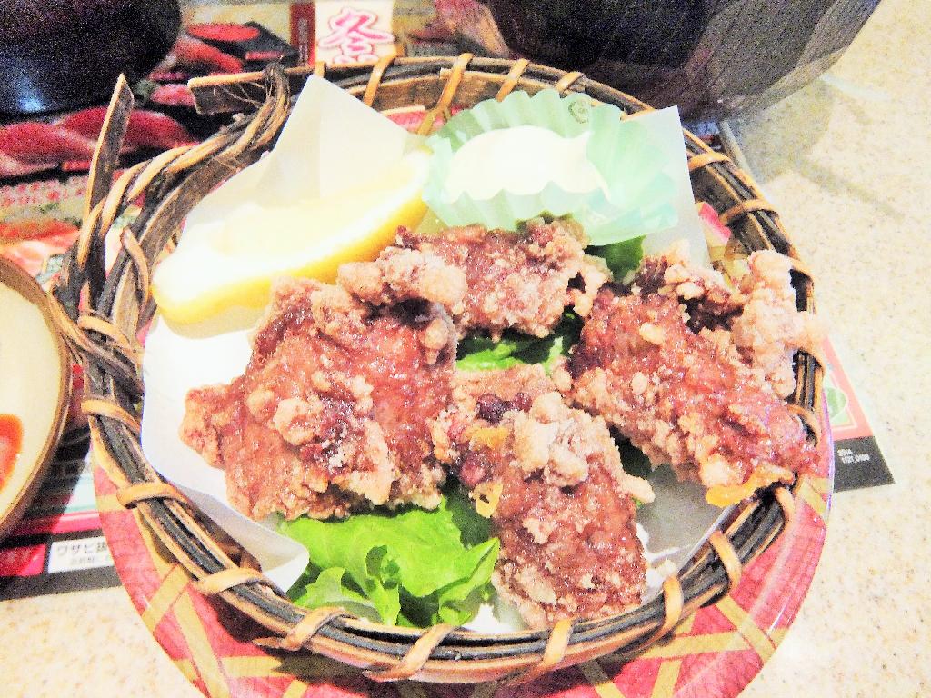 冬の豊漁丼すじこ まぐろ竜田揚げ 伊勢佐木 平禄寿司 塵壺日誌 冬の豊漁丼すじこ まぐろ竜田揚げ 伊勢佐木 平禄寿司 塵壺日誌