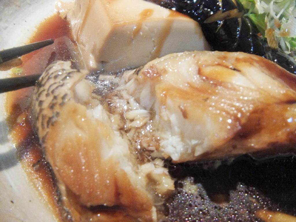 銀ムツと豆富の煮付御膳 馬車道 創作和食 あおき 塵壺日誌 銀ムツと豆富の煮付御膳 馬車道 創作和食 あおき 塵壺日誌