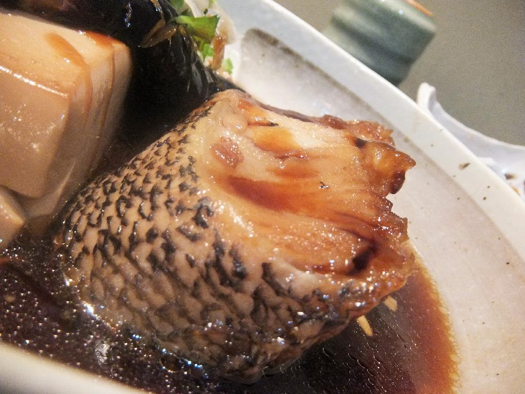 銀ムツと豆富の煮付御膳 馬車道 創作和食 あおき 塵壺日誌 銀ムツと豆富の煮付御膳 馬車道 創作和食 あおき 塵壺日誌