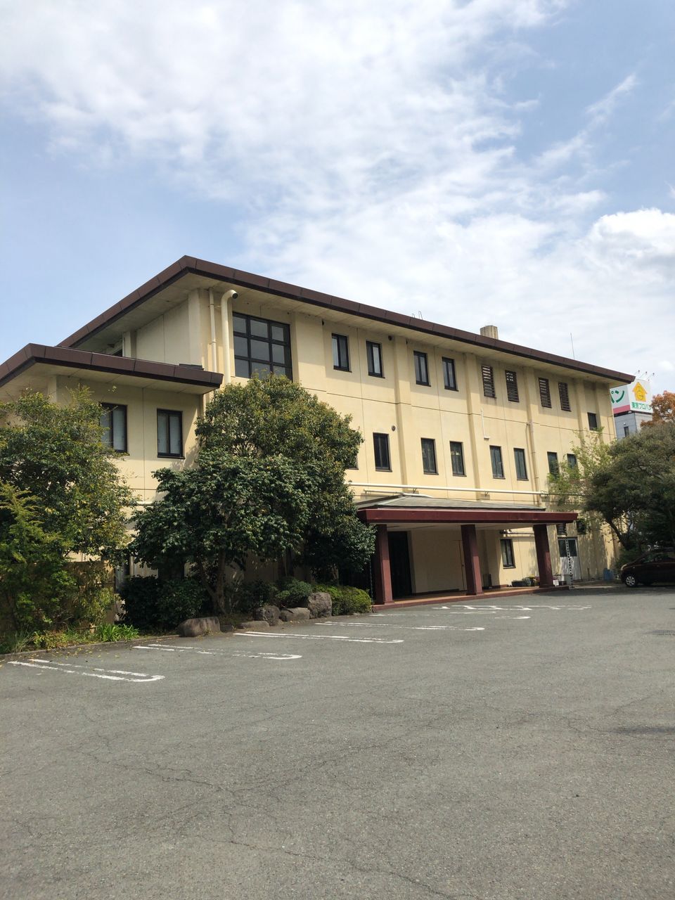 KKR伊豆長岡 千歳荘【懐石料理＆熱湯!(^^)!1泊2食6,481円（税別）～】 : 珍安温泉ホテル