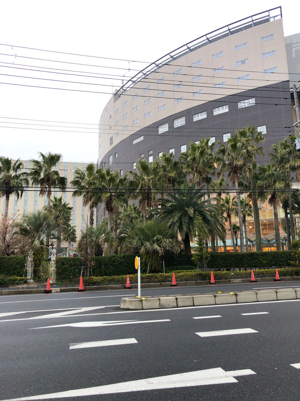 舞浜ユーラシア ディズニーシー隣接で黄金色の客室温泉 一泊5000円 珍安温泉ホテル