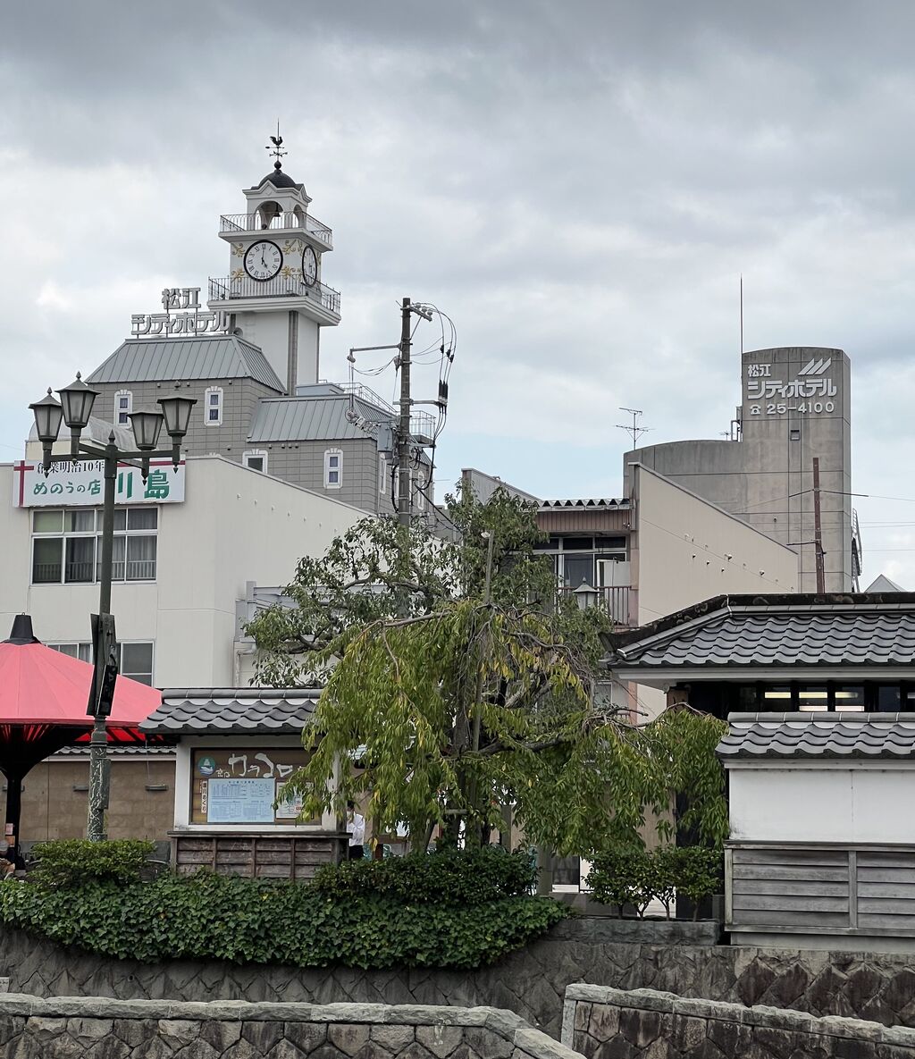 松江シティホテル本館 別館 ユニットバスの蛇口から温泉 1泊3800円 珍安温泉ホテル