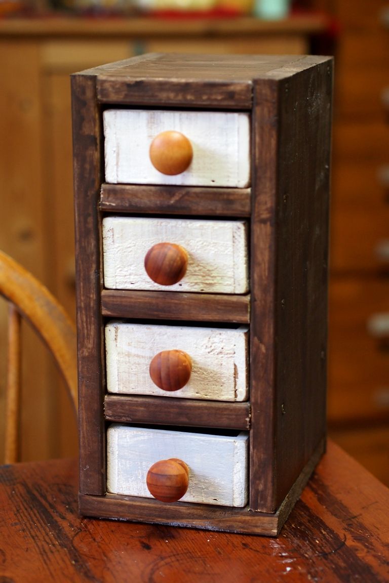 １００円ショップの箱をリメイクした小引き出し 森への想い