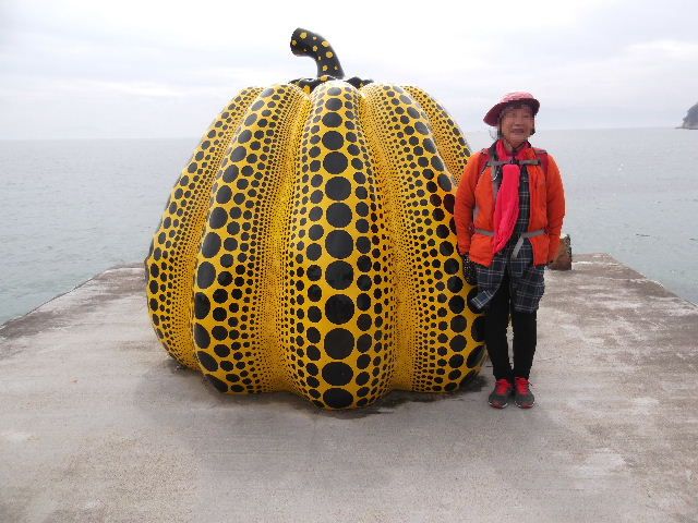 2016-3-19-直島-12-黄色い南瓜