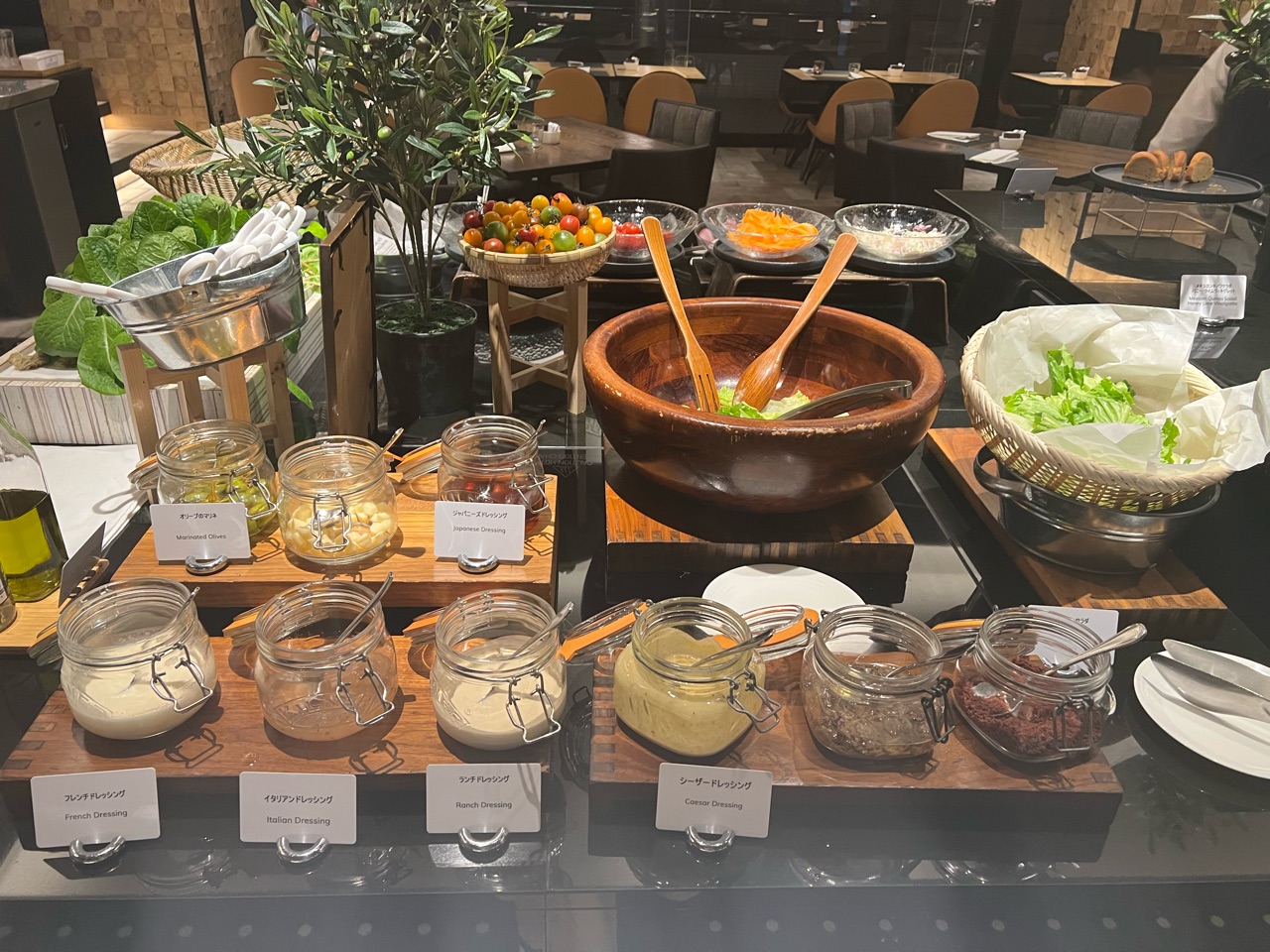 8/27削除予定 最終値下げ ヒルトン大阪 ランチブッフェチケット 2枚