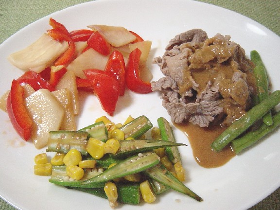 牛肉のごまだれがけ 幼児食 はるくんの手づかみもぐもぐごはん
