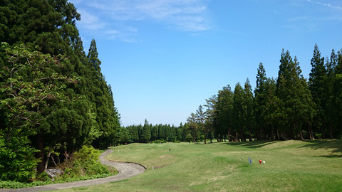 十日町CC(つつじ4番ホール)