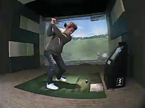 ジュニアドライバーのスイングトップ