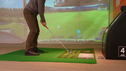 ピッチングウェッジでスイングプレーン作り
